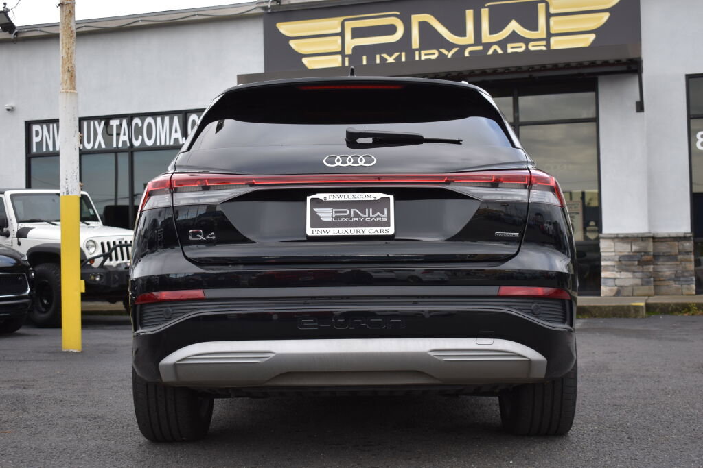 Used 2022 Audi Q4 e-tron Prestige image 10