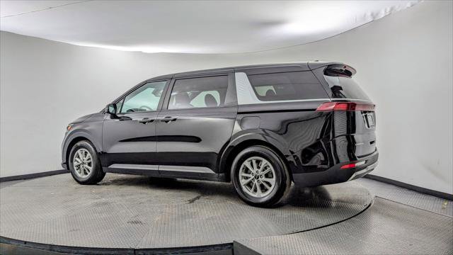 Used 2024 Kia Carnival LX image 6