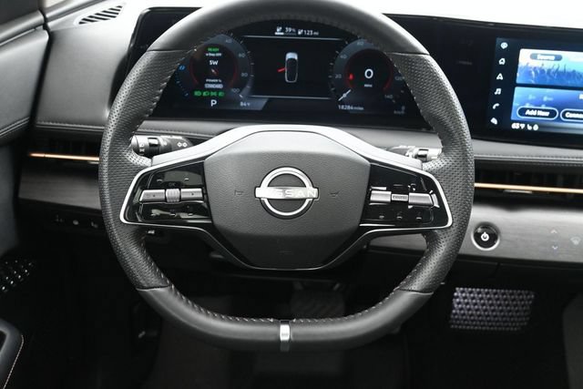 Used 2023 Nissan Ariya AWD image 24