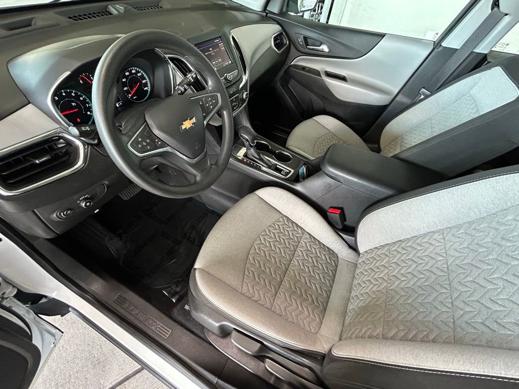Used 2022 Chevrolet Equinox LS image 36