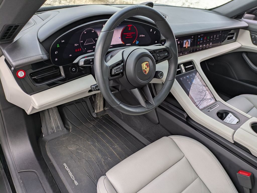 Used 2024 Porsche Taycan RWD image 9