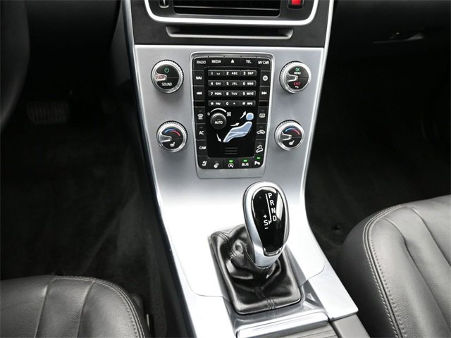 Used 2018 Volvo V60 T5 Cross Country w/ Convenience Package image 31