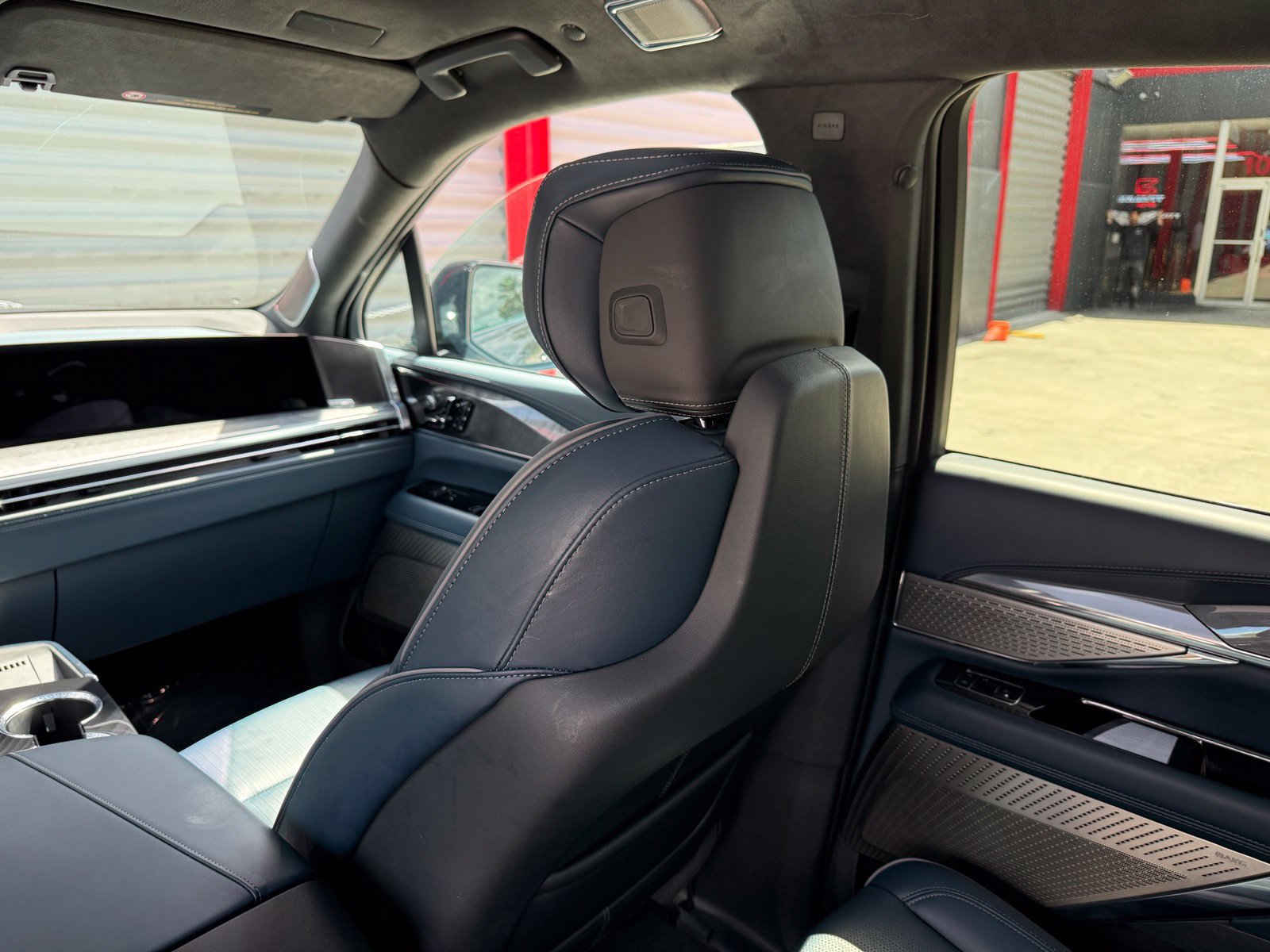 Used 2025 Cadillac Escalade IQ Sport 2 AWD/4WD image 20