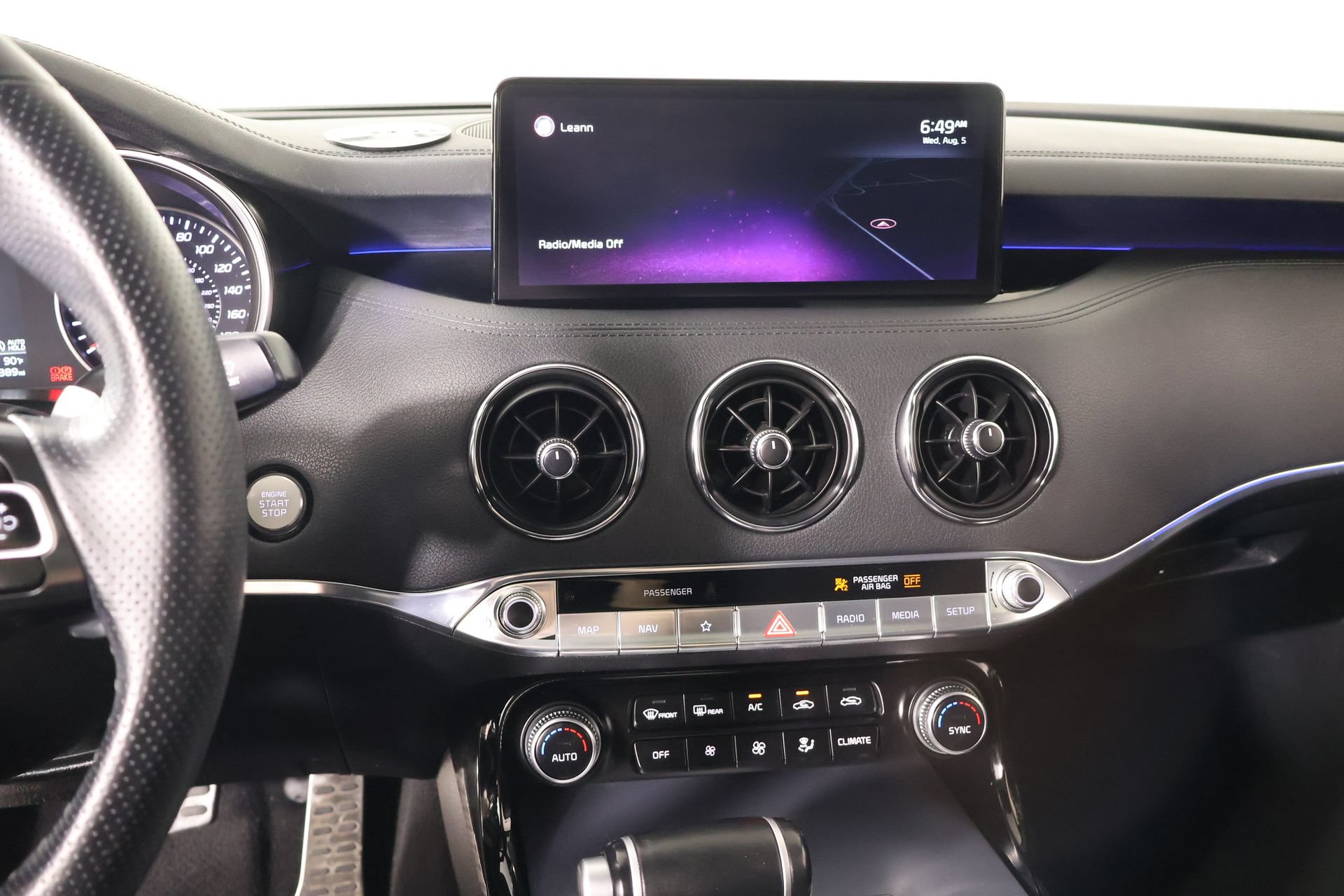 Used 2022 Kia Stinger GT1 RWD image 5
