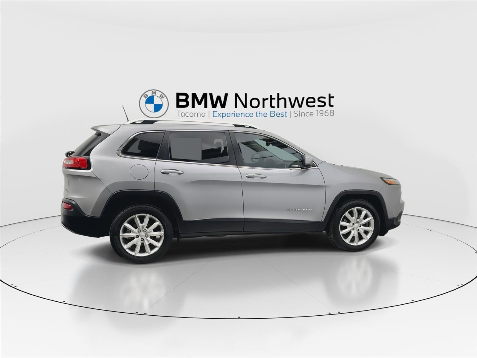 Used 2018 Jeep Cherokee Limited image 4