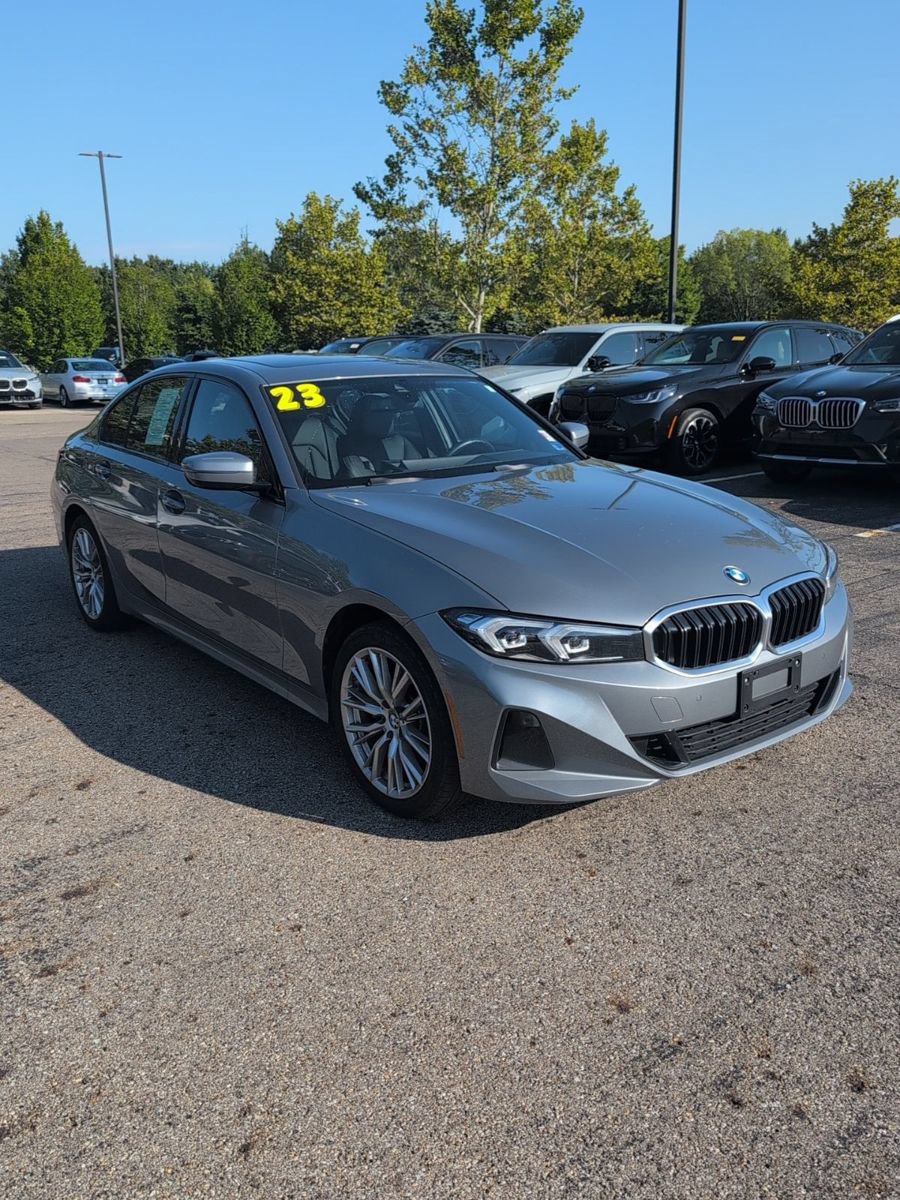 Used 2023 BMW 330i xDrive Sedan w/ Convenience Package AWD/4WD image 4