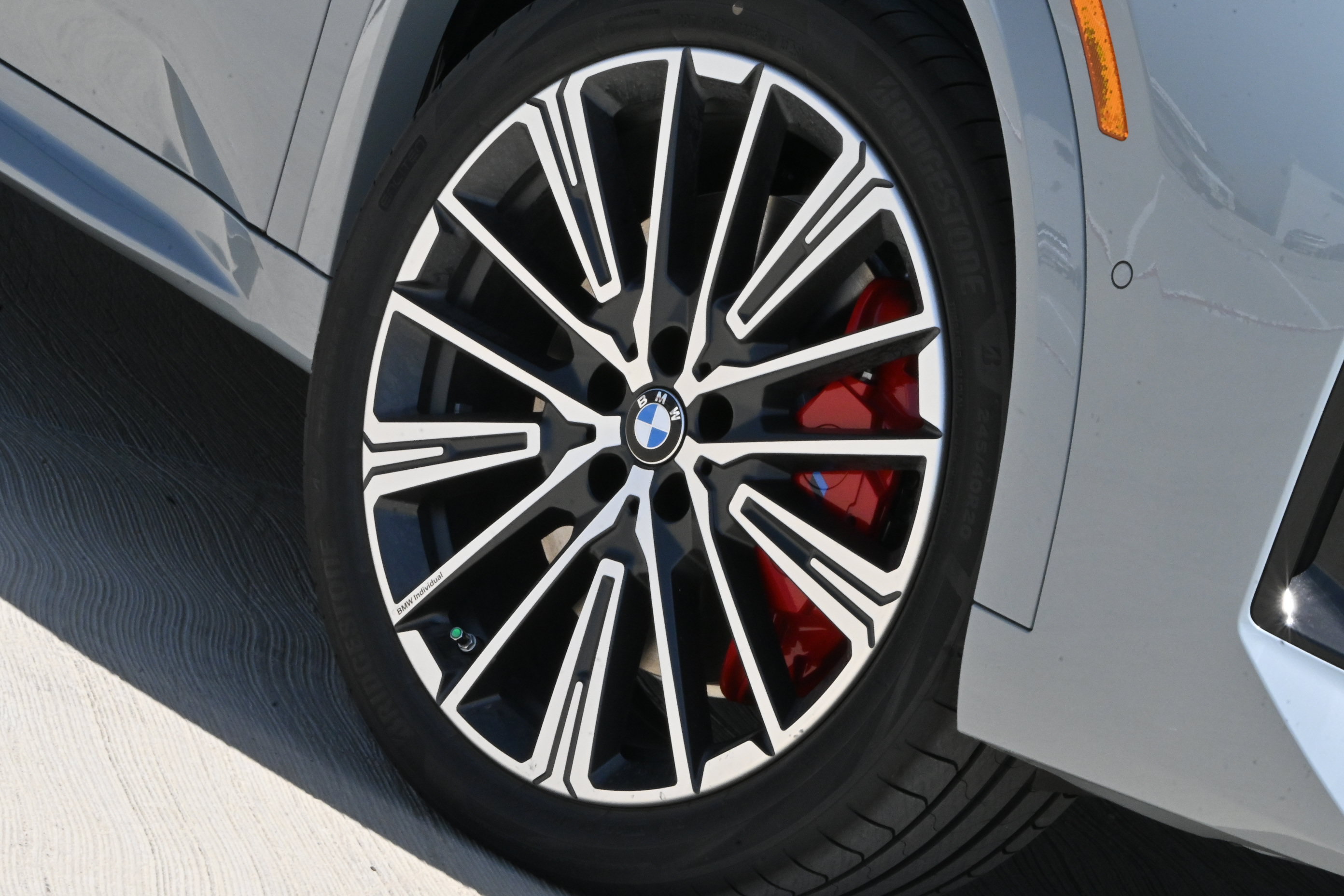 New 2026 BMW X2 xDrive28i w/ Technology Package AWD/4WD image 10