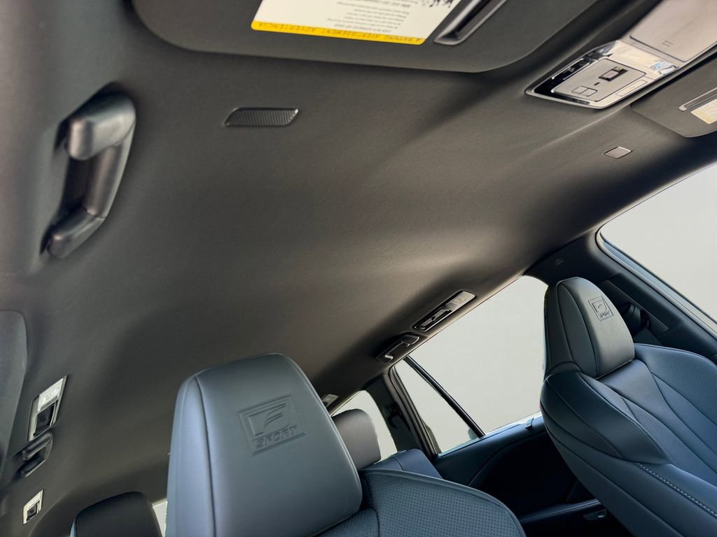 New 2026 Lexus TX 500h AWD image 4