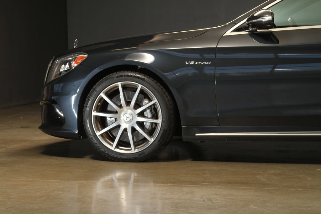 Used 2014 Mercedes-Benz S 63 AMG 4MATIC Sedan w/ Driver Assistance Package image 15