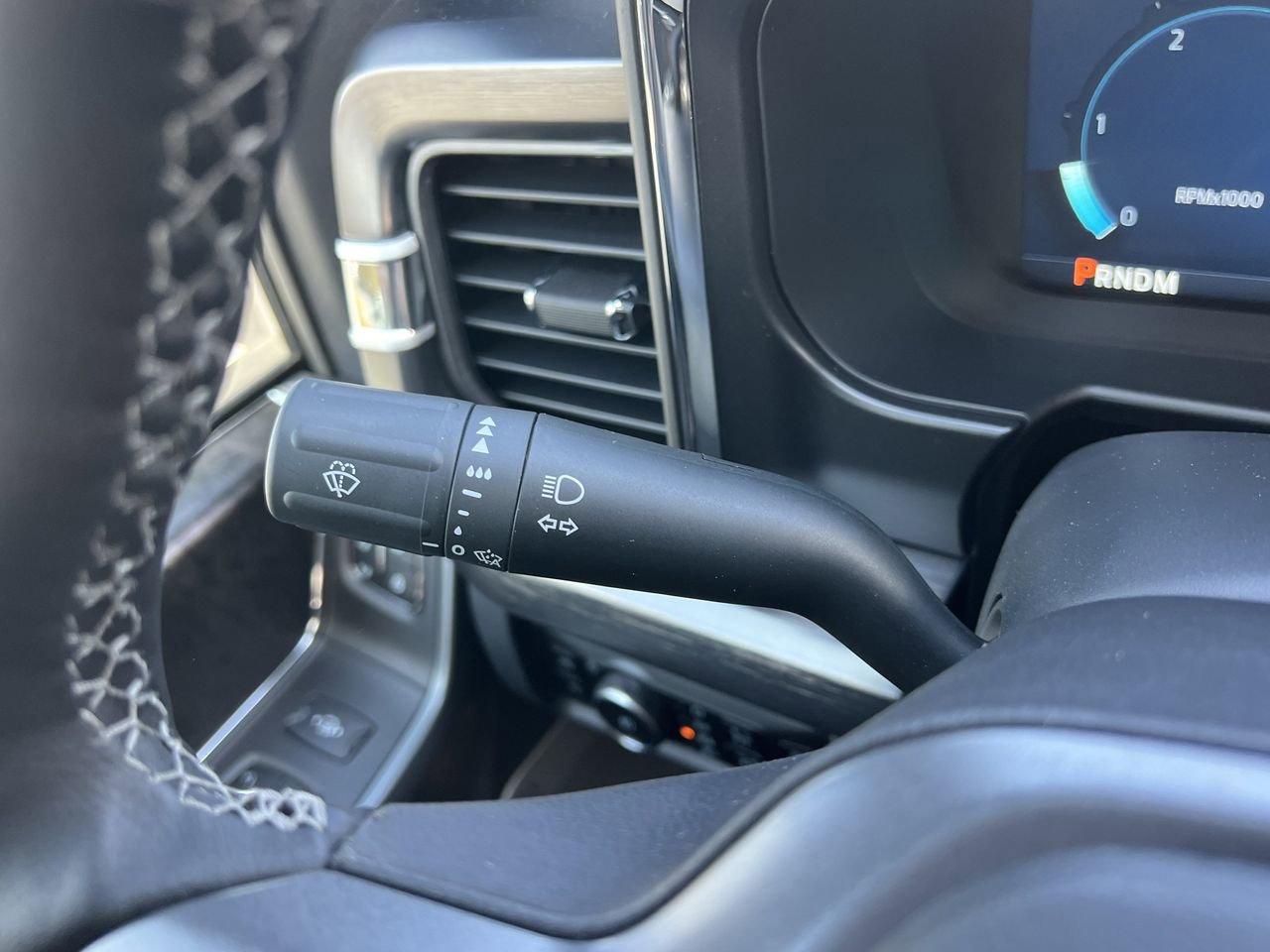 New 2025 Ford F350 Lariat w/ Lariat Ultimate Package image 14