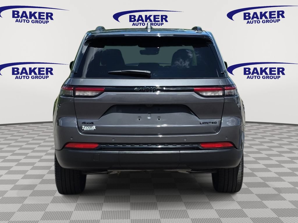 Used 2025 Jeep Grand Cherokee Limited w/ Black Appearance Package AWD/4WD image 4