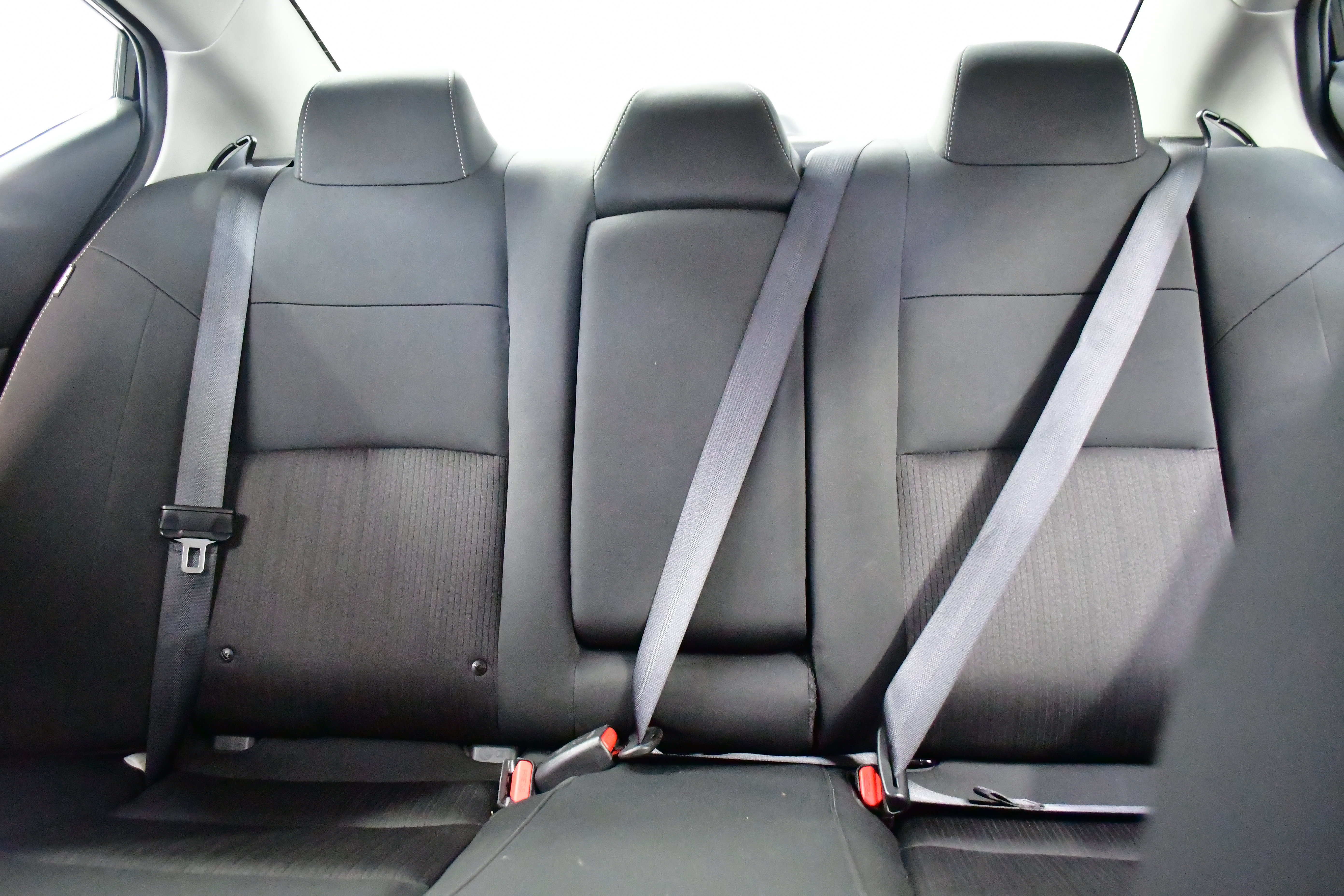 Used 2025 Nissan Altima 2.5 SV FWD image 11