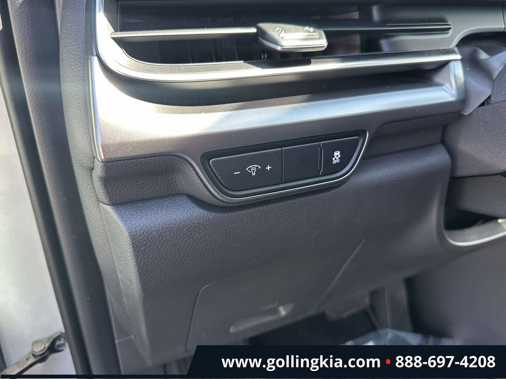 Certified 2026 Kia Carnival SX w/ SX Dark Edition Package FWD image 19