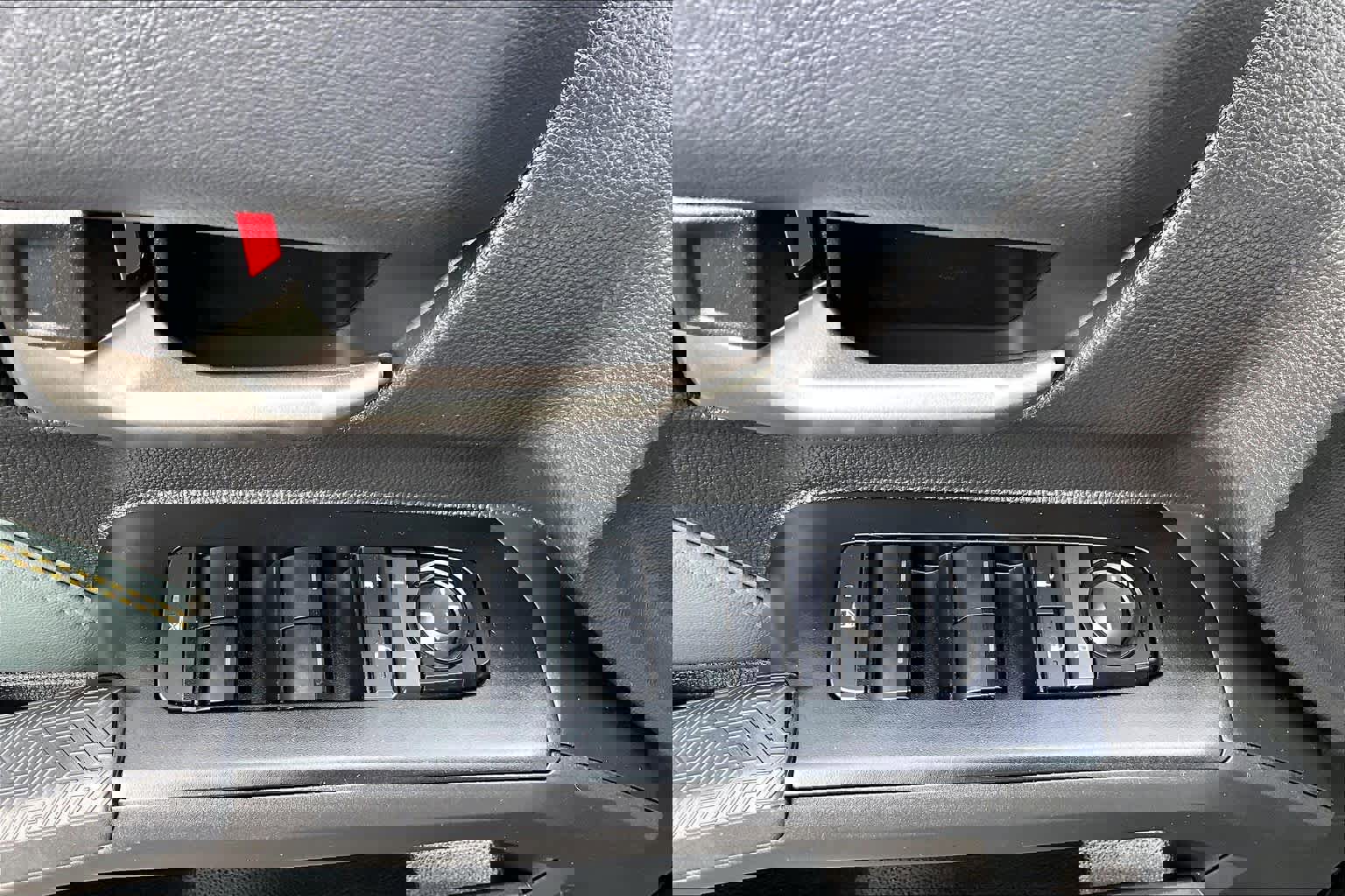 Certified 2025 Toyota Tacoma 4x4 Double Cab Hybrid w/ Tow Tech Package image 31