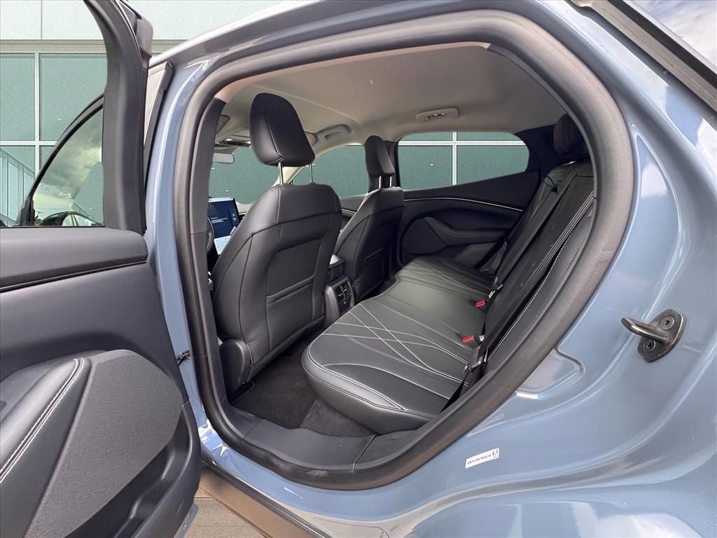 New 2023 Ford Mustang Mach-E Select image 19