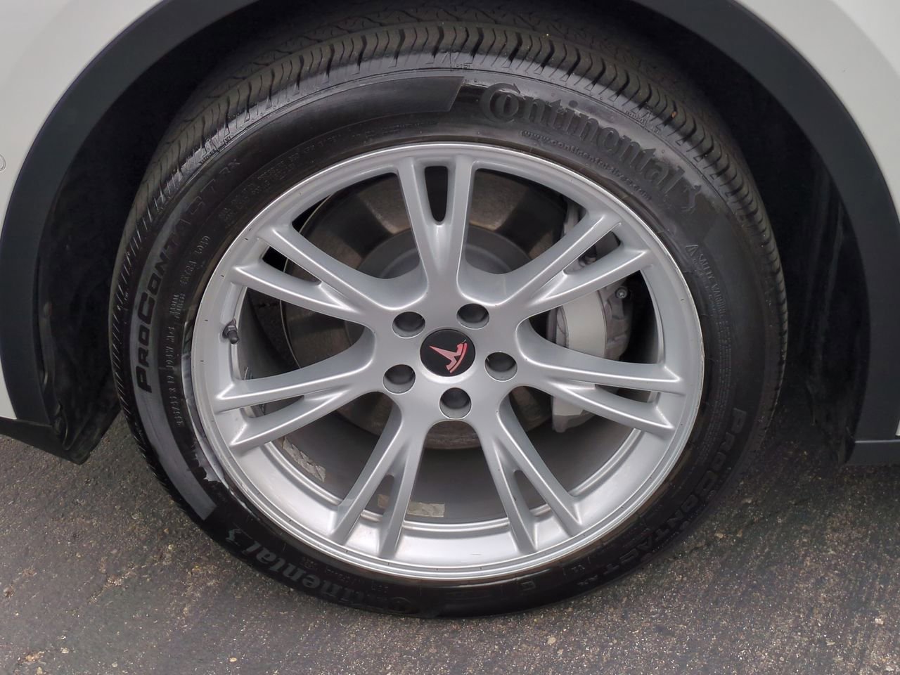 Used 2021 Tesla Model Y Long Range image 9