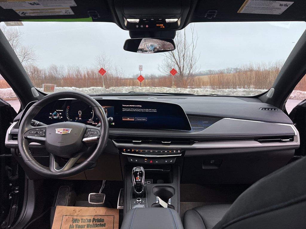 Used 2024 Cadillac XT4 Sport image 21