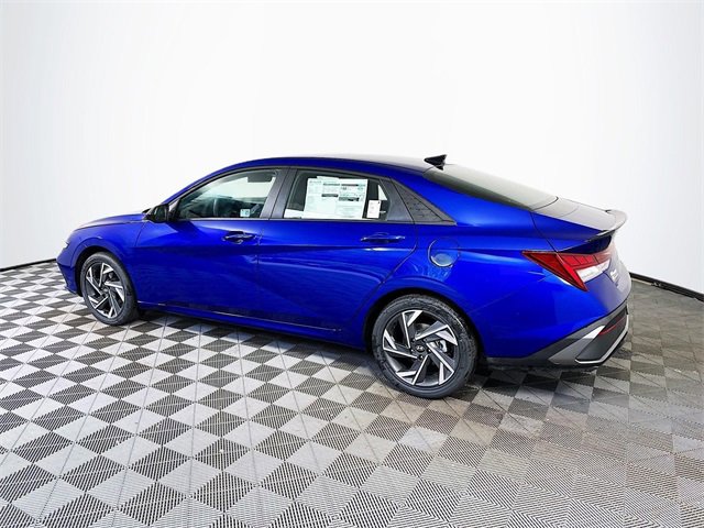 New 2025 Hyundai Elantra SEL image 6