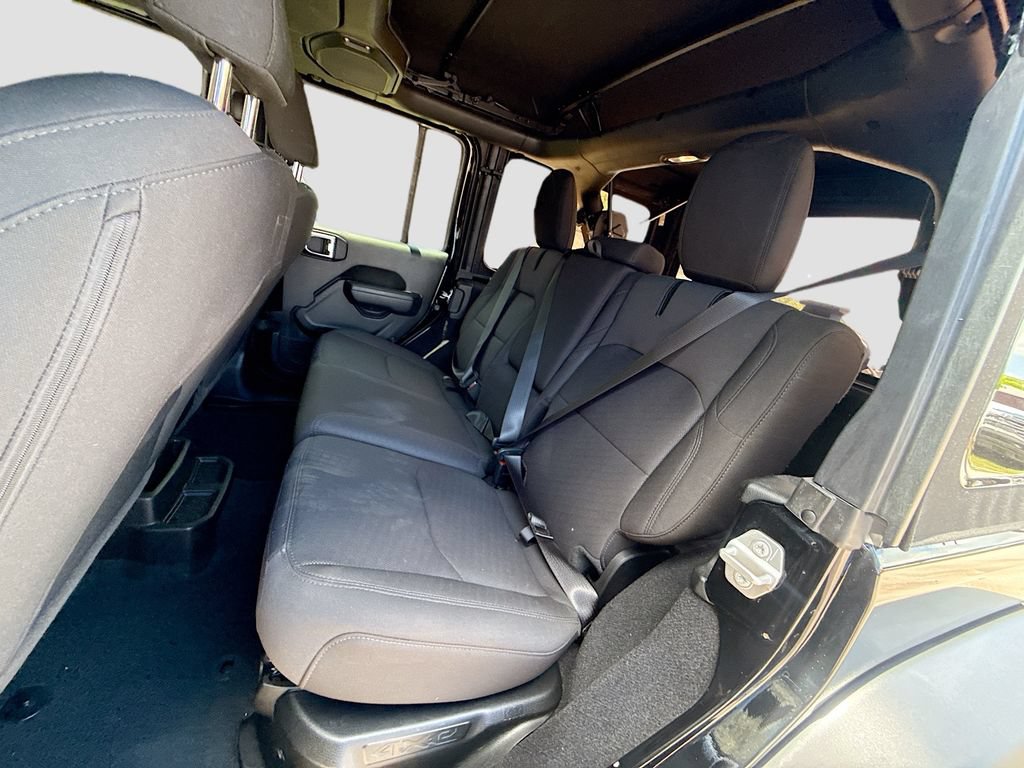Certified 2023 Jeep Wrangler Unlimited AWD/4WD image 27