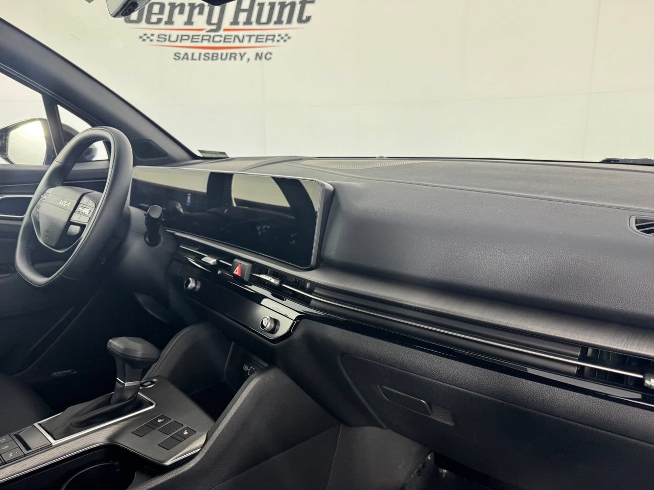 Used 2026 Kia Sportage X-Line w/ X-Line Technology Package AWD/4WD image 35