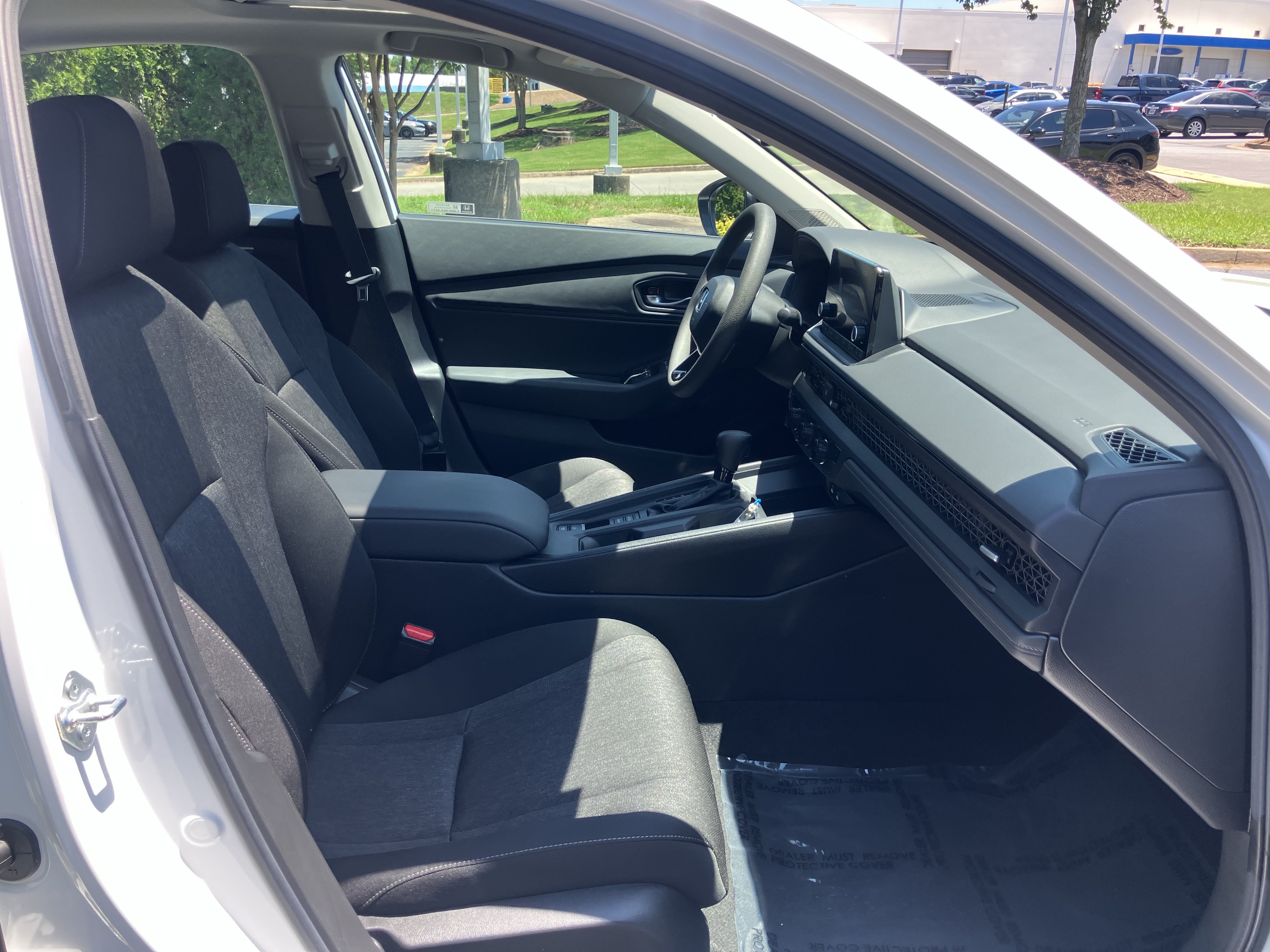 Used 2025 Honda Accord SE image 35