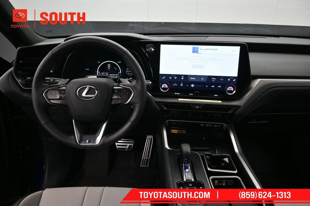 Used 2026 Lexus TX 500h AWD w/ Technology Package image 11