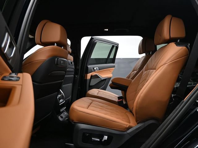 New 2026 BMW X7 xDrive40i w/ Executive Package image 11