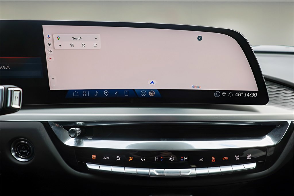 Used 2023 Cadillac Lyriq 2WD image 14