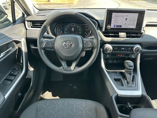 Used 2025 Toyota RAV4 XLE image 10