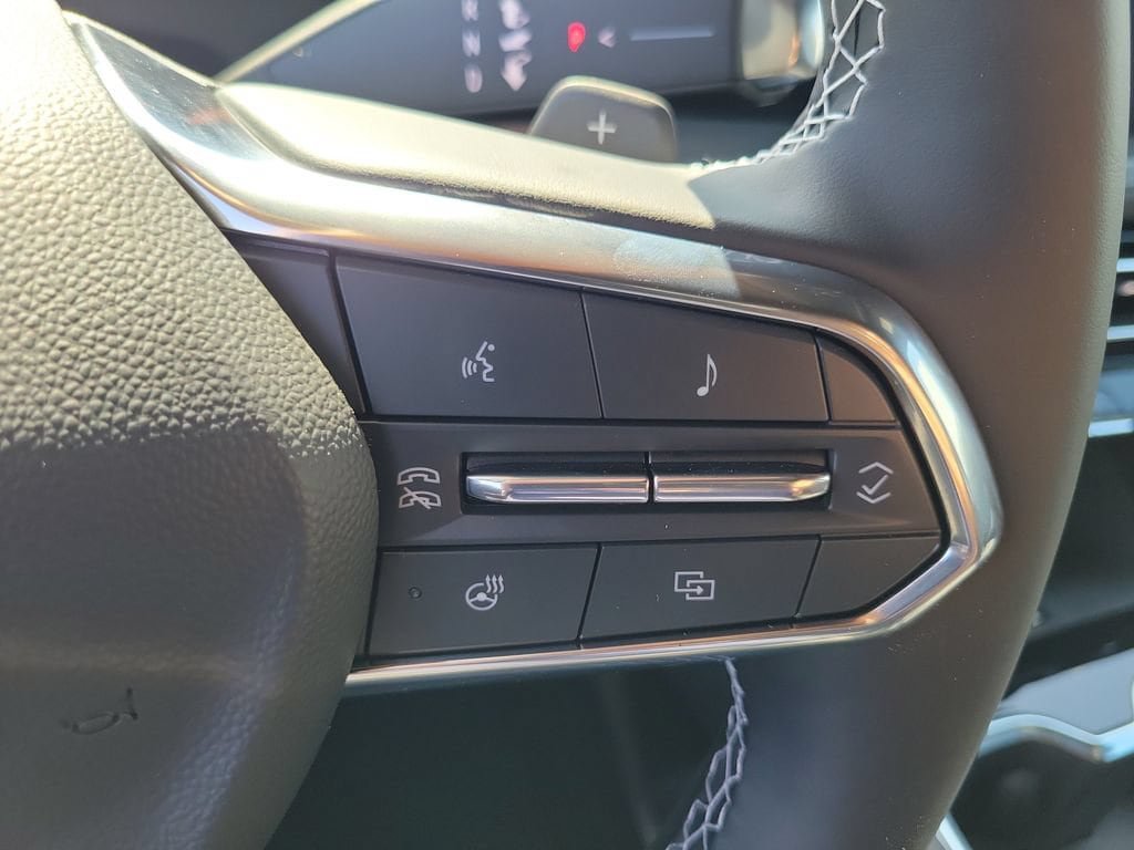 New 2026 Chevrolet Traverse LT w/ Midnight/Sport Edition FWD image 6