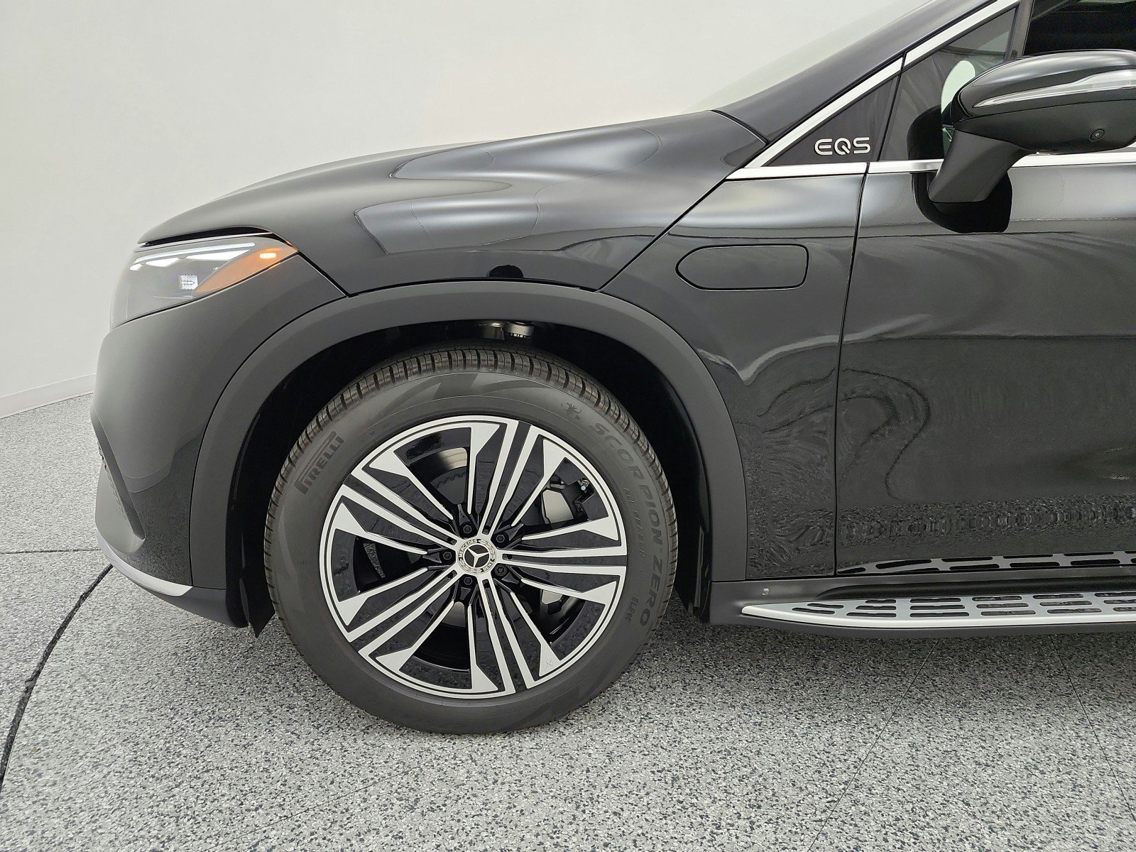 New 2026 Mercedes-Benz EQS 400 4MATIC SUV image 12