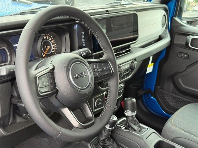 New 2025 Jeep Gladiator Sport image 19