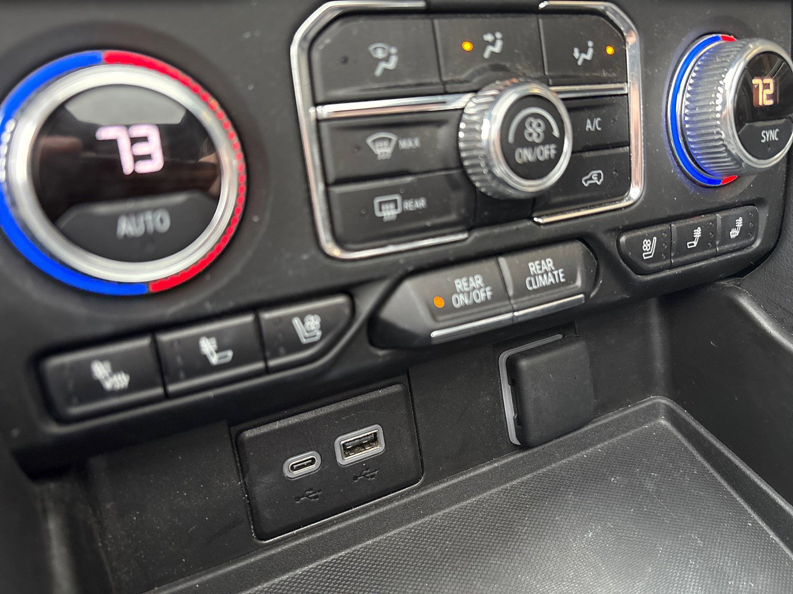 Used 2023 GMC Yukon AT4 w/ LPO, Floor Liner Package image 20