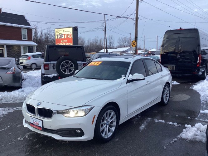 Used 2017 BMW 320i xDrive 320i xDrive image 1