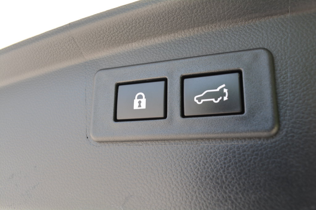 Used 2023 Subaru Outback Premium AWD/4WD image 22
