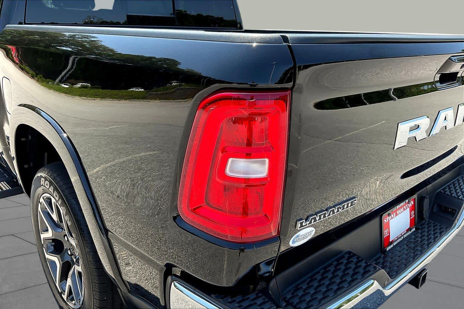 Used 2025 RAM 1500 Laramie AWD/4WD image 55
