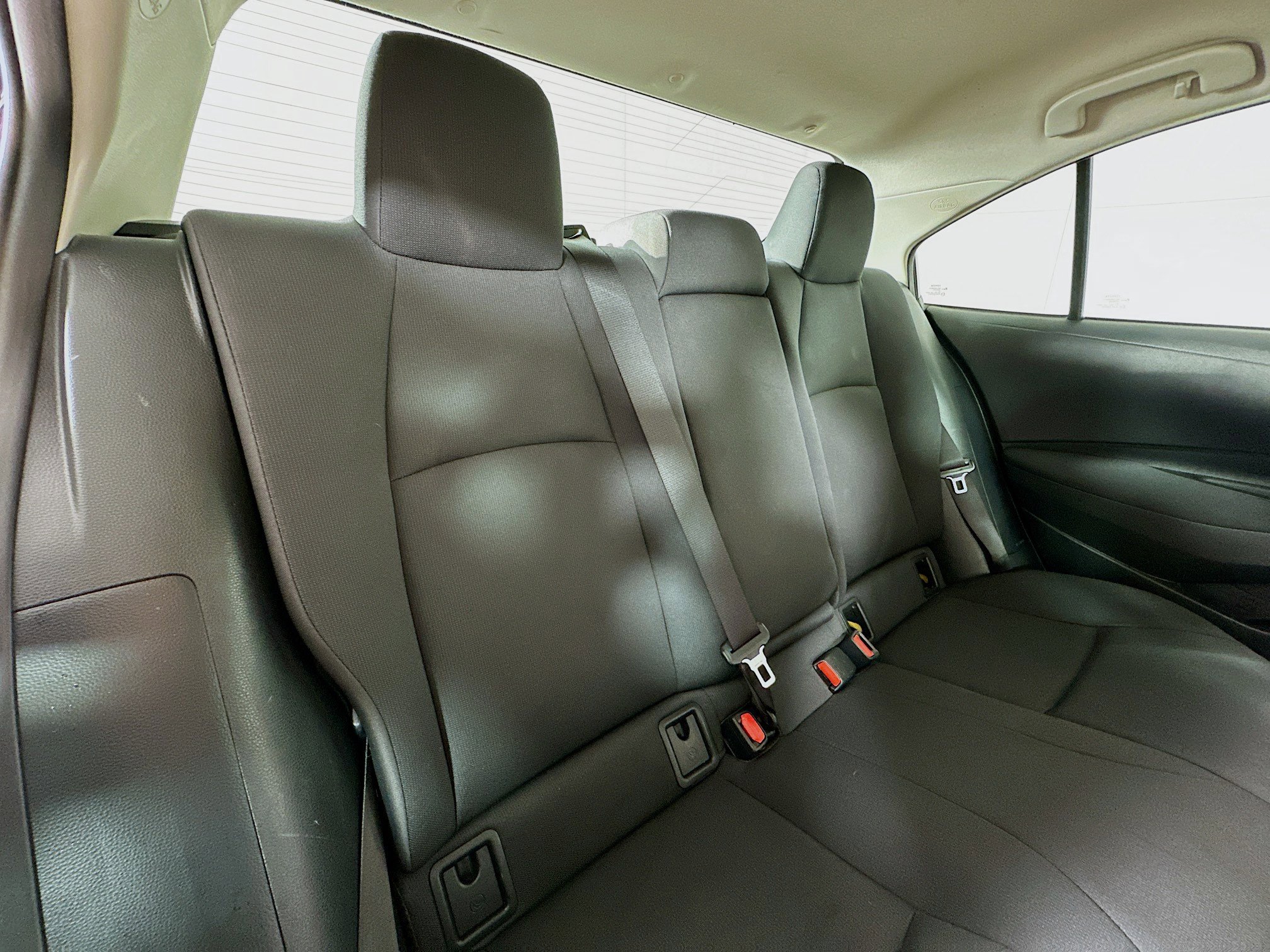 Used 2023 Toyota Corolla LE image 24