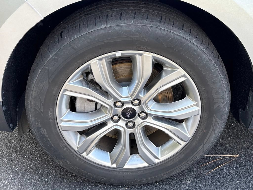 Used 2024 Ford Edge Titanium AWD/4WD image 25