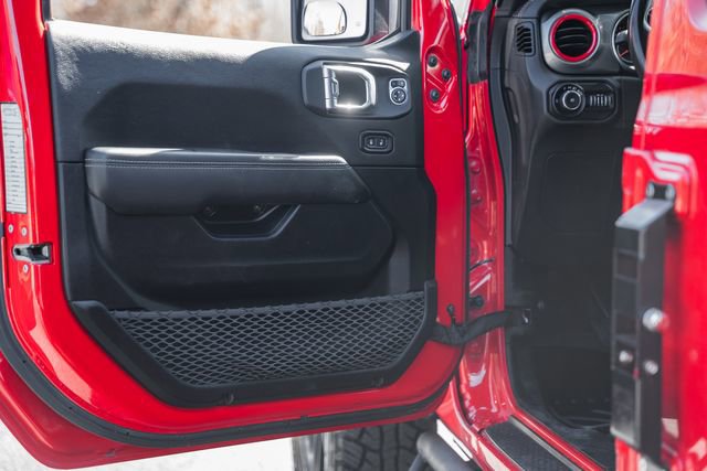 Used 2021 Jeep Wrangler Unlimited Sahara image 46