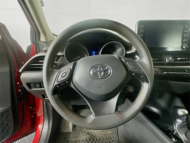 Used 2020 Toyota C-HR LE image 11