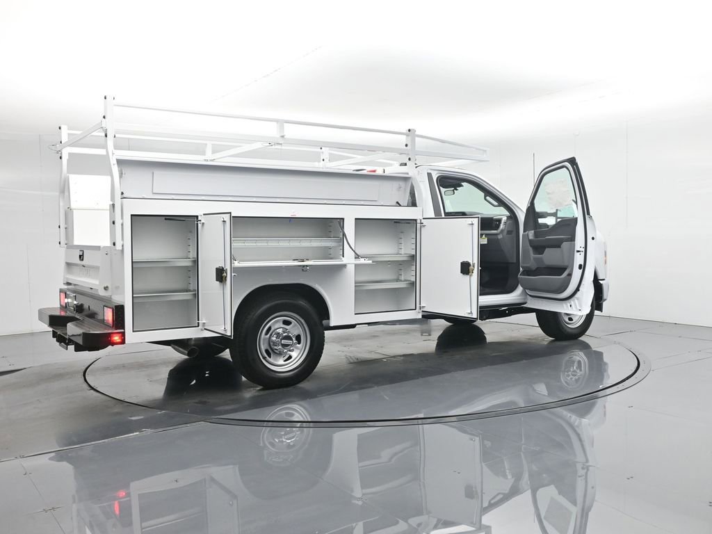 New 2025 Ford F350 XL w/ XL Chrome Package image 5