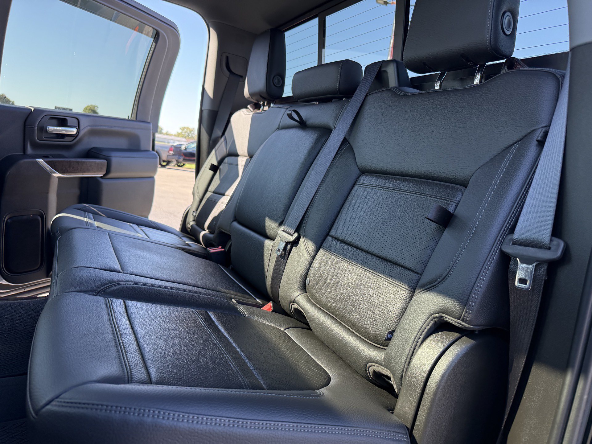 Used 2021 GMC Sierra 3500 Denali w/ Technology Package AWD/4WD image 32