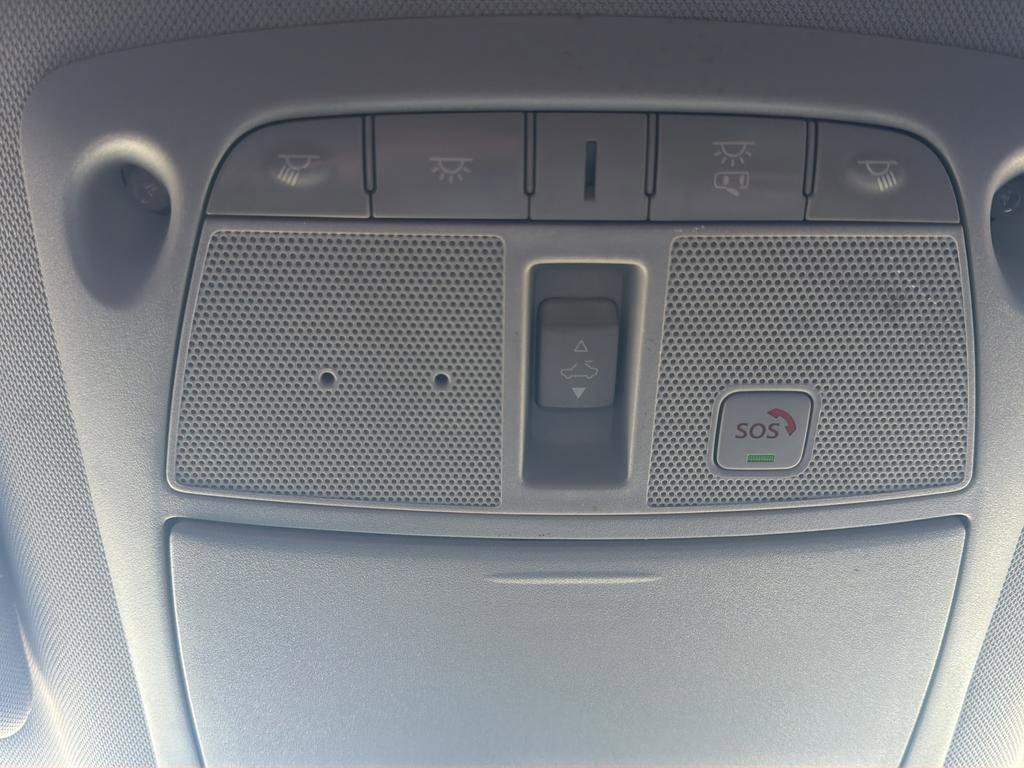 Used 2022 INFINITI Q50 Luxe w/ Cargo Package image 28