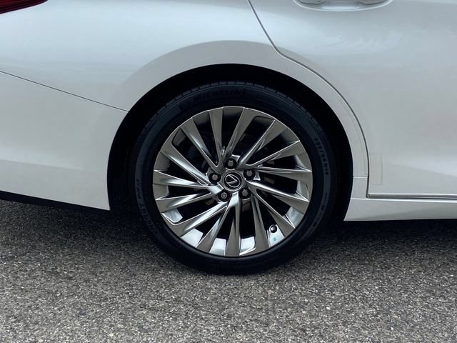 Certified 2021 Lexus ES 350 Ultra Luxury w/ Accessory Package 2 FWD image 10