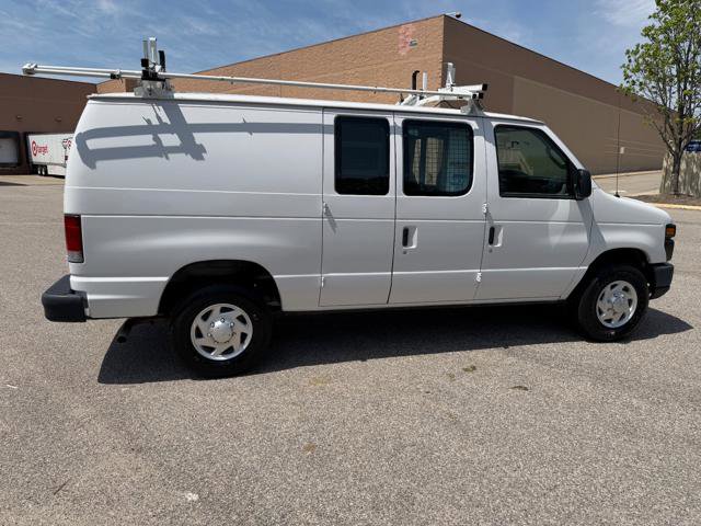 Used 2014 Ford E-250 and Econoline 250 w/ Power Group RWD image 32