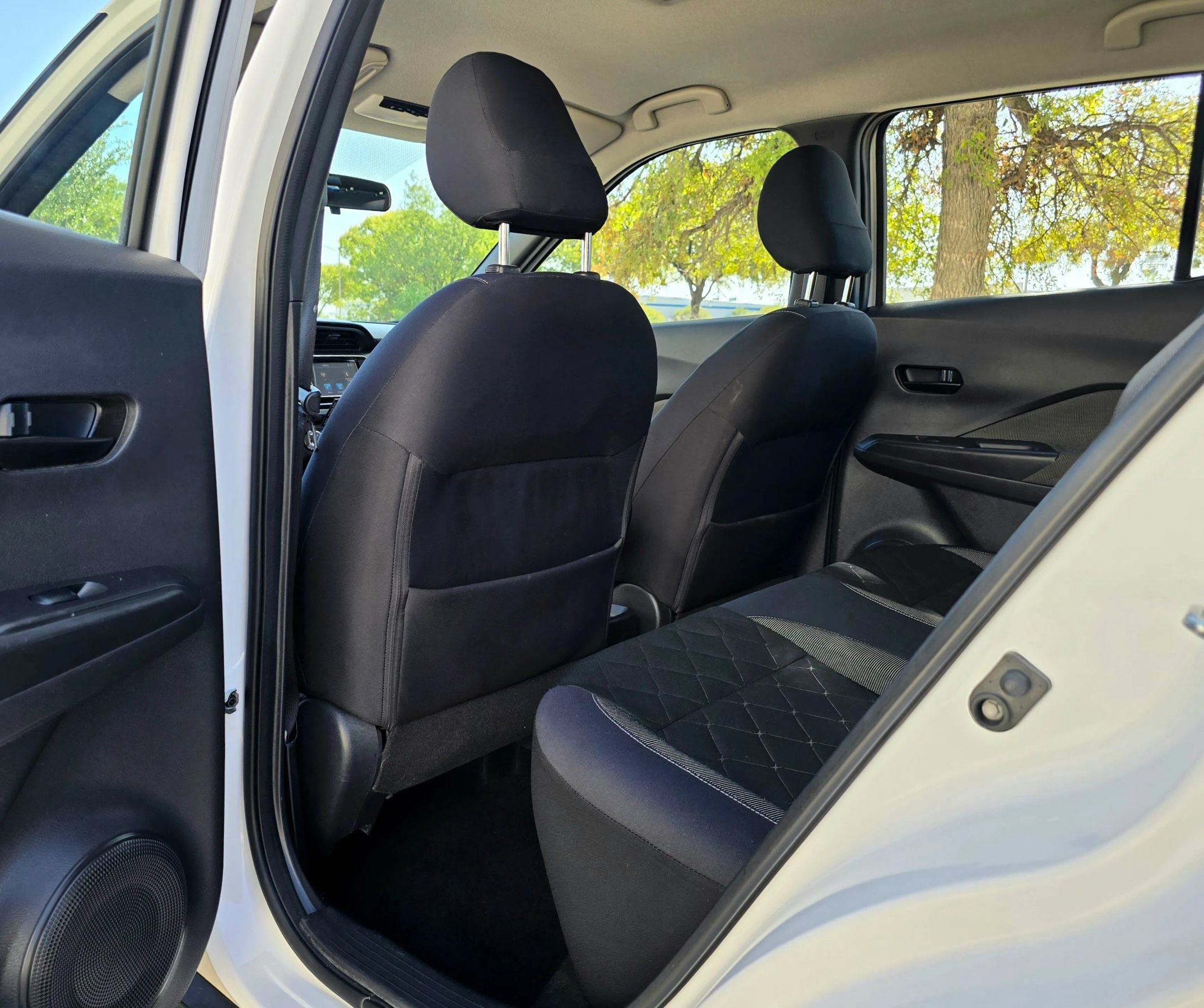 Used 2018 Nissan Kicks S w/ Exterior Package FWD image 40