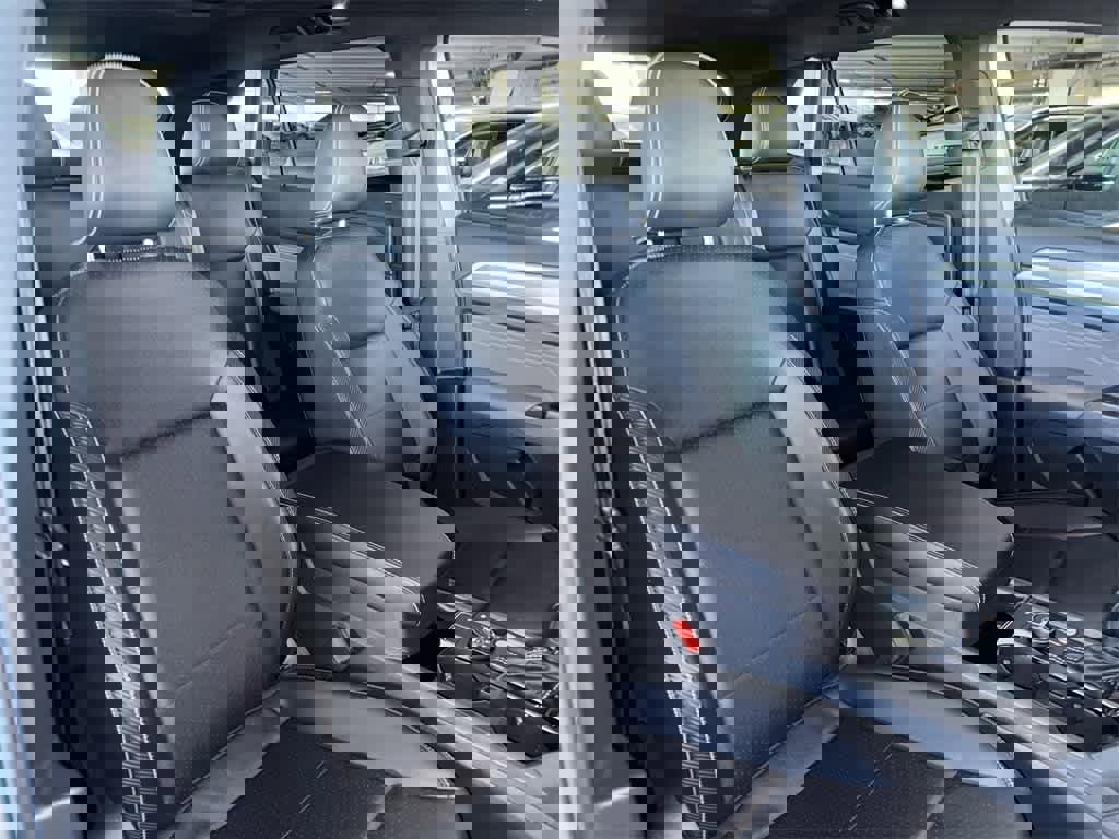 Used 2022 Volkswagen Atlas Cross Sport SE image 27