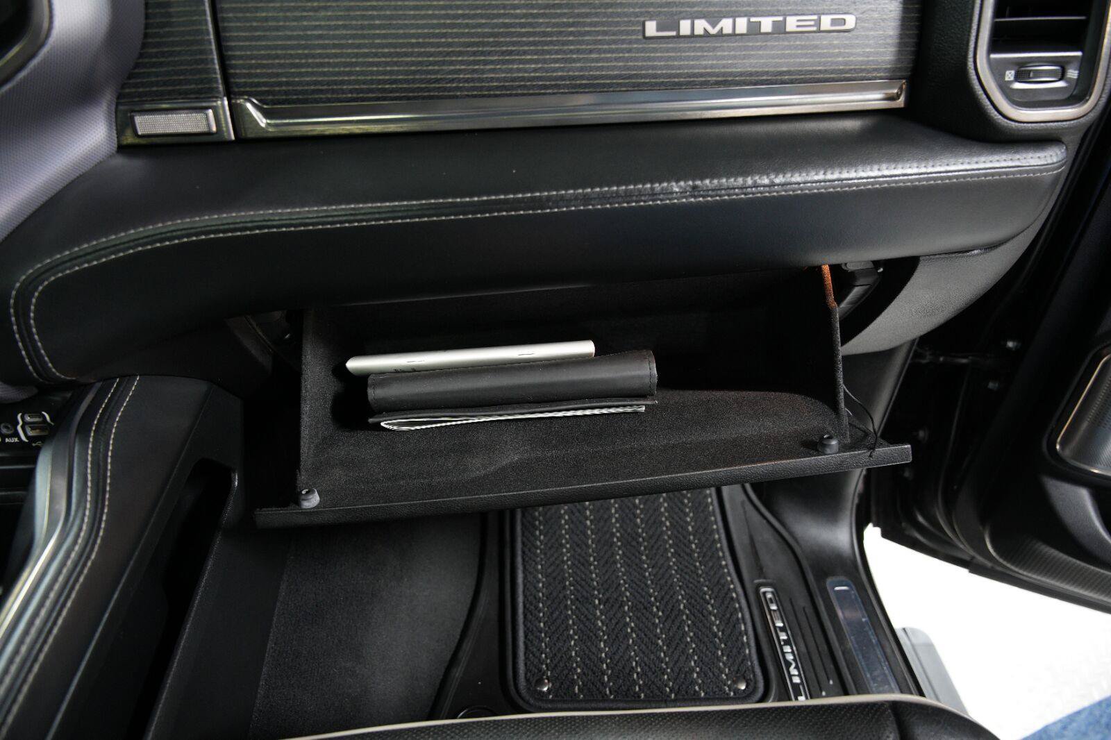 Used 2019 RAM 1500 Limited AWD/4WD image 29
