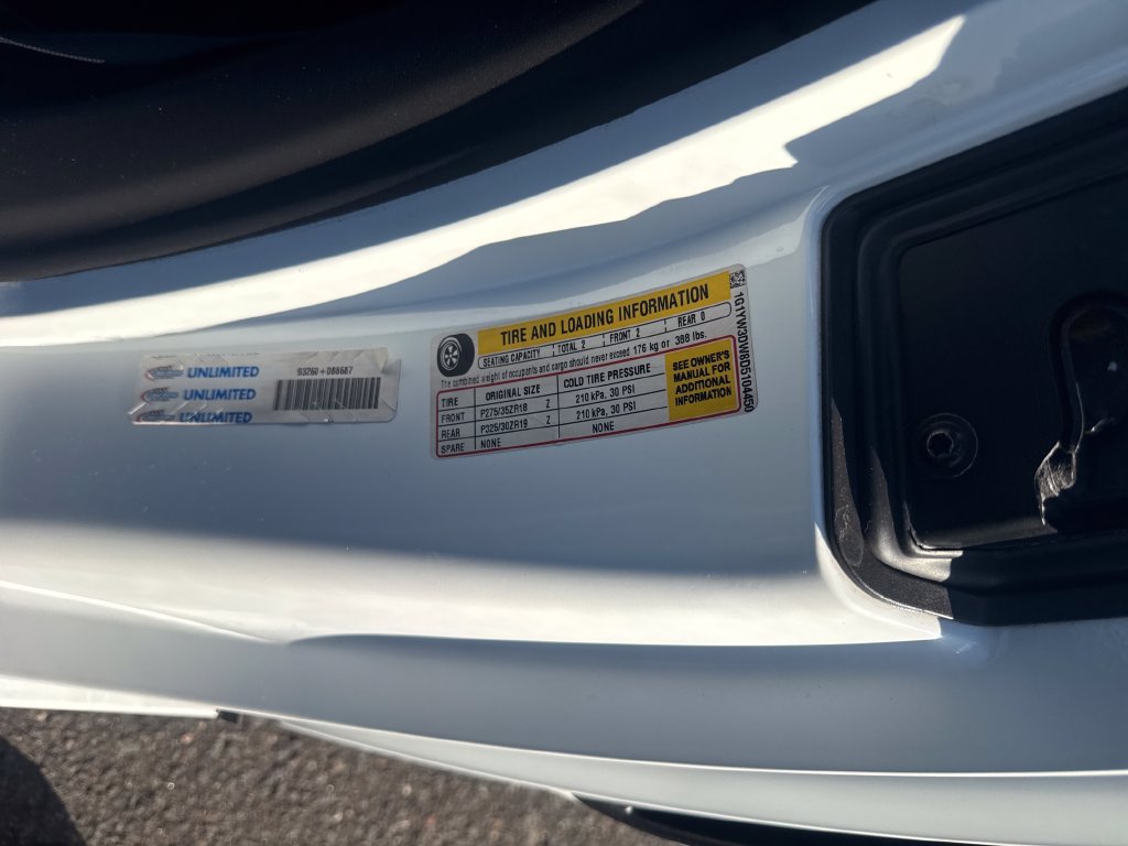 Used 2013 Chevrolet Corvette Grand Sport w/ 3LT Preferred Equipment Group RWD image 31