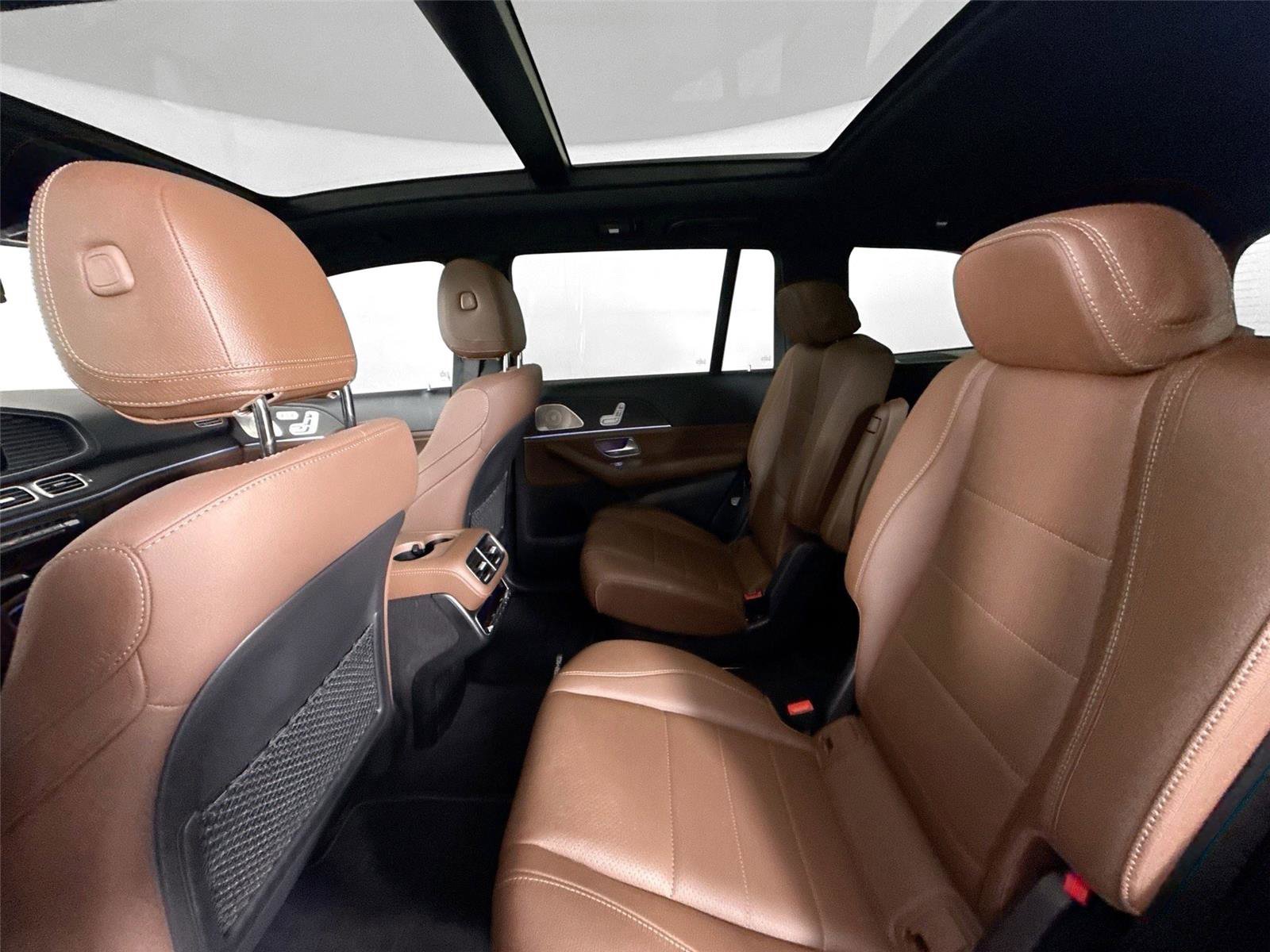 Used 2024 Mercedes-Benz GLS 450 4MATIC w/ AMG Line Exterior image 32